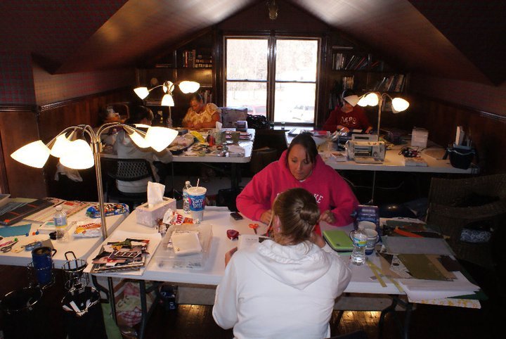 scrap booking/quilting room